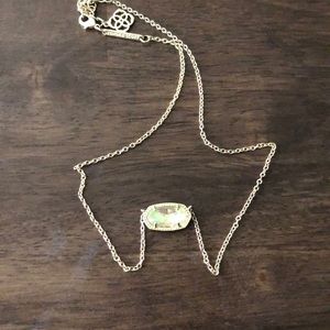 Elisa gold pendant necklace
